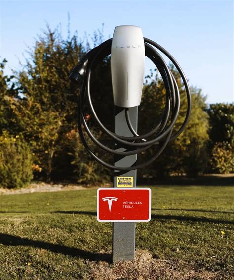 What is Tesla Destination Charging: Your Complete Guide