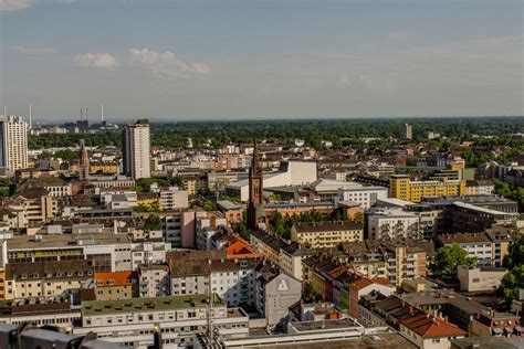 Ludwigshafen: FOTOS: "Hoch hinaus"-Tour in und auf Rathaus-Center | Region