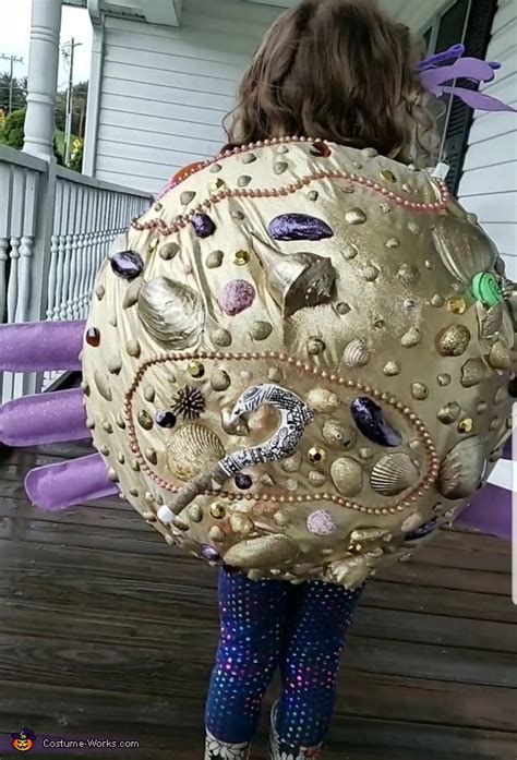 Moana's Tamatoa Costume | Creative Costume Ideas - Photo 2/5