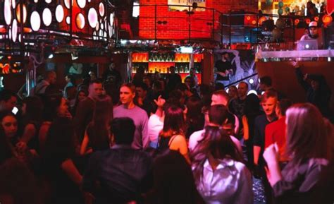 Everything You Have to Know About Moscow Nightlife - The Frisky