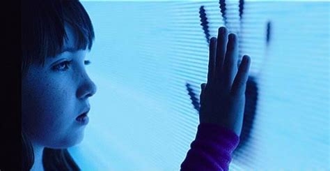 Movie Review: Poltergeist (2015)