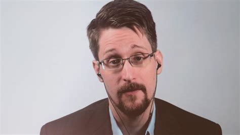 U.S. Whistleblower Edward Snowden Applies For Russian Citizenship