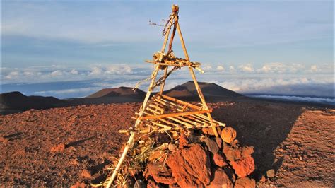 Mauna Kea Volcano - Hawaii's White Mountain