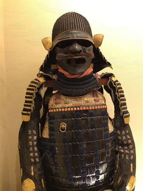 Antique Edo Period Samurai Armor with Tokubetsu Kicho Shiryo Certificate | Samurai Museum Shop