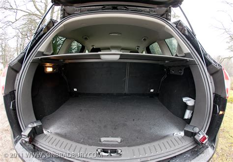 Ford kuga boot dimensions