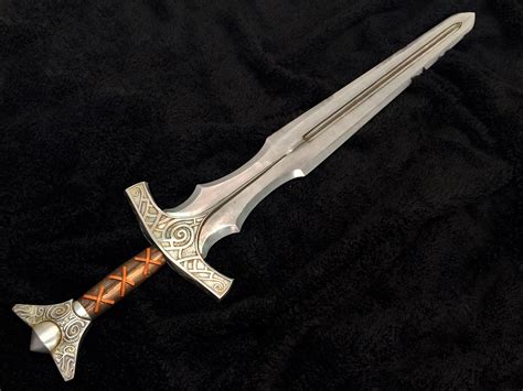 Steel Sword, Skyrim – SoloRoboto Industries