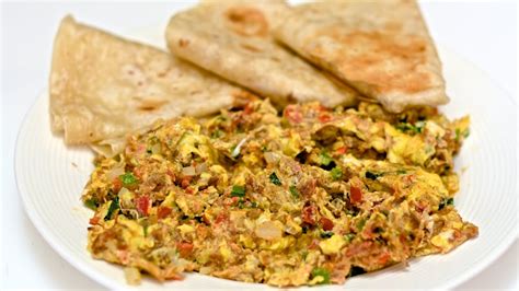 Machaca con Huevos / Mexican Dried Beef with Eggs - YouTube