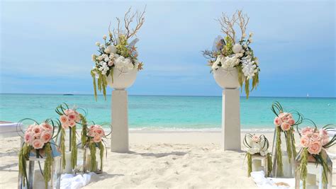 Resorts in Grand Cayman | Kimpton Seafire Resort Wedding Altars ...