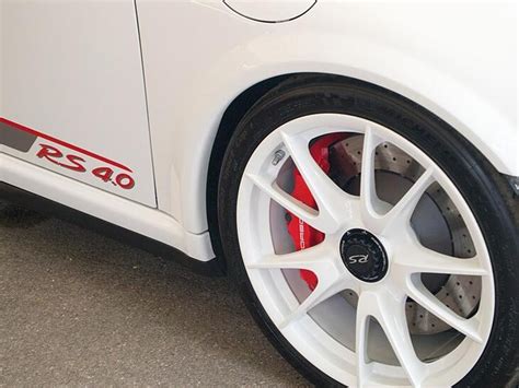 Best Color Rims For A White Car: Top 6 For All Models