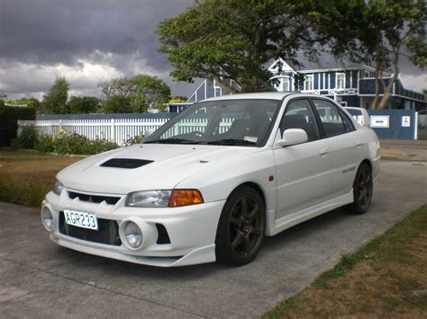 Mitsubishi Lancer Evo IV:picture # 4 , reviews, news, specs, buy car