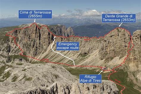 Dolomites via ferratas guidebook - 77 graded routes | Cicerone Press