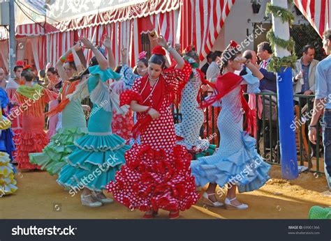 Seville April 28 Young Women Traditional Stock Photo 69901366 - Shutterstock