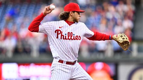 Philadelphia Phillies' Alec Bohm gets ovation night after three errors ...