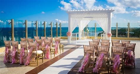 7 Sky Wedding Venues to Elevate Your Experience