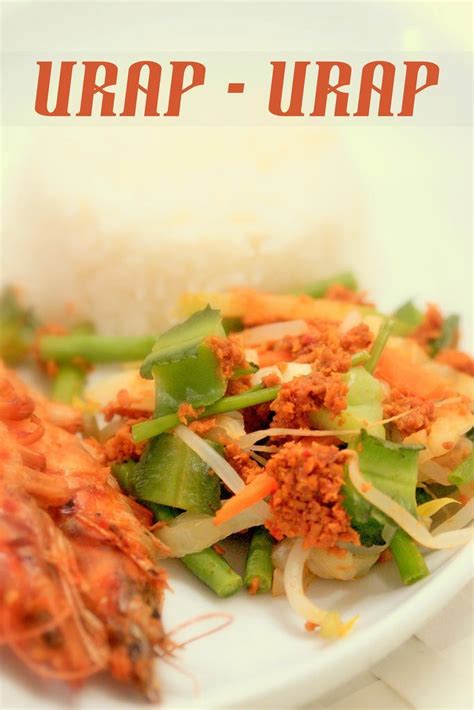 Urap-urap - indonesian blanched vegetables with spicy grated coconut - Recipe Petitchef