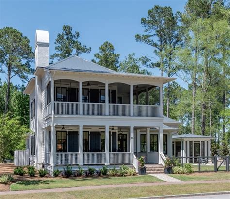 Front Light | Lowcountry Home Magazine