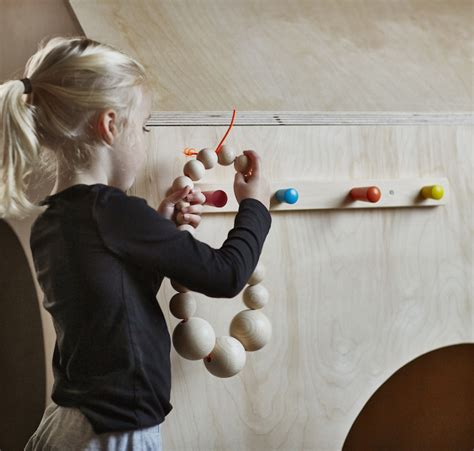 La nouvelle série enfants Ikea Flisat assure en pin massif ! • Plumetis Magazine