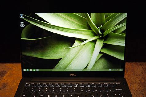 Dell XPS 13 Laptop Has a Screen With Virtually No Bezel | Digital Trends