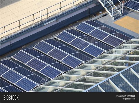 Rooftop Solar Panels Image & Photo (Free Trial) | Bigstock