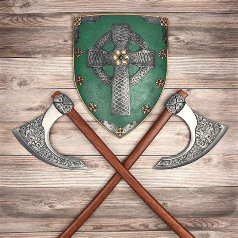 Celtic Warrior Shield Plaque - CC11499 - Medieval Collectibles