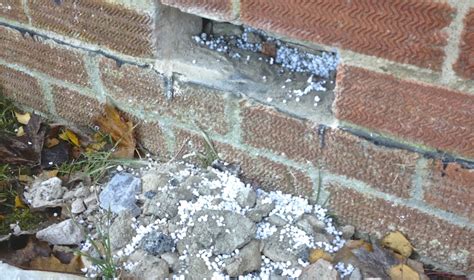 Iuex.co.uk | Cavity Wall Insulation Removal