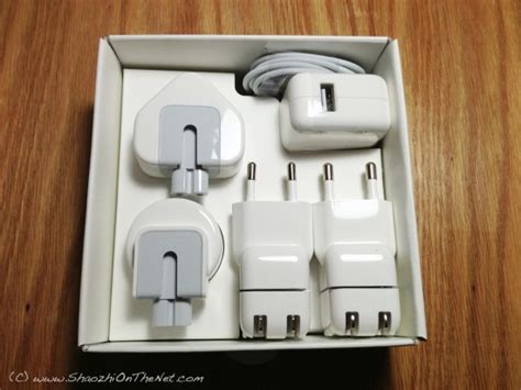 Unboxing the Apple World Travel Kit - Shaozhi On The Net