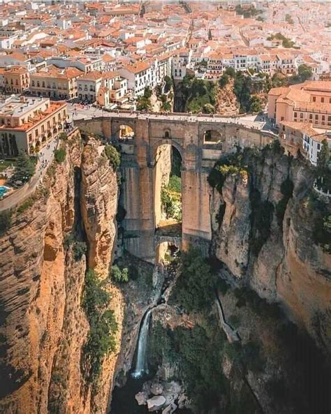 Amazing bridge in Ronda, Andalusia, Spain. : r/interestingasfuck