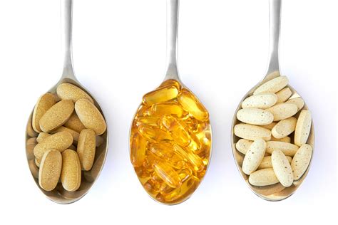 Antioxidant supplements and their role in healthy aging - Slow Aging ...