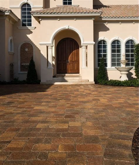 Driveway Pavers: Best Paving Stones, Patterns & Designs for Driveways ...