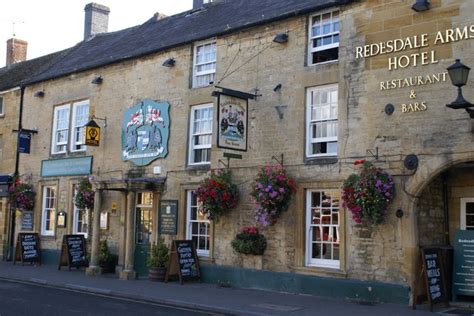 Redesdale Arms Hotel, High Street © Natalia A McKenzie cc-by-sa/2.0 ...