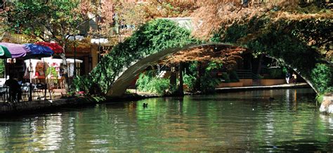 A Relaxing Riverwalk Christmas « R & J Tours