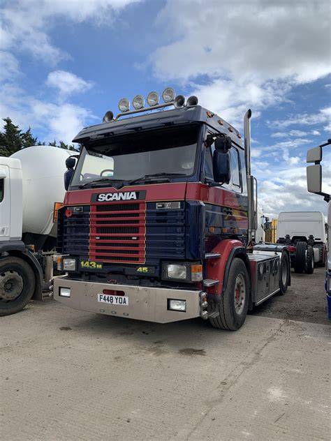 Just rolled into the yard.. Scania R143 V8 : r/Justrolledintotheshop