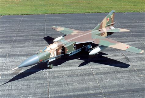 Mikoyan-Gurevich MiG-23 "Flogger" - Imágenes - Taringa!