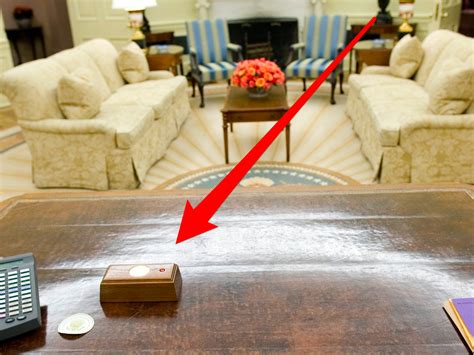 Trump has a button on his desk to summon a butler - Business Insider