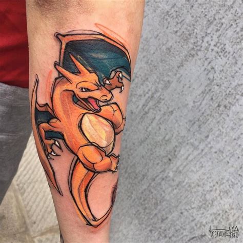 Charizard | Tatuaje charizard, Tatuajes del tiempo, Tatuaje nerd