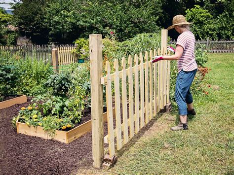 How To Build A Wood Picket Fence - Northernpossession24