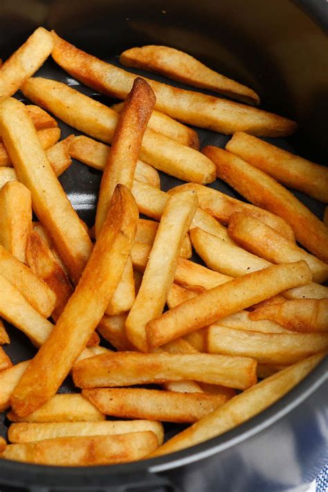 How to Reheat French Fries (3 Best Methods to Revive Leftover Fries) - IzzyCooking