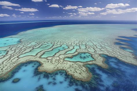 Great Barrier Reef - Aerial View 22104350 Stock Photo at Vecteezy