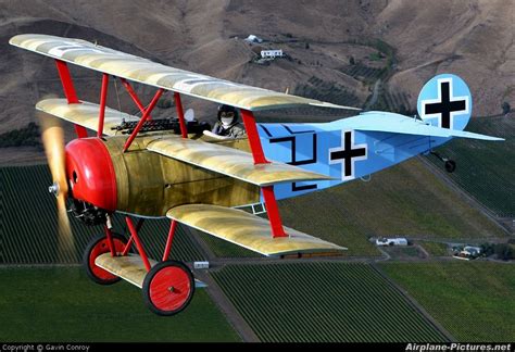 Fokker DR1 Triplane | Vintage aircraft, Aircraft, Aviation