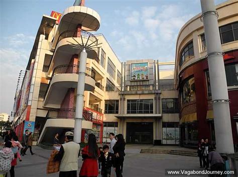 New South China Mall: An Update On The World’s Largest (Ghost) Mall