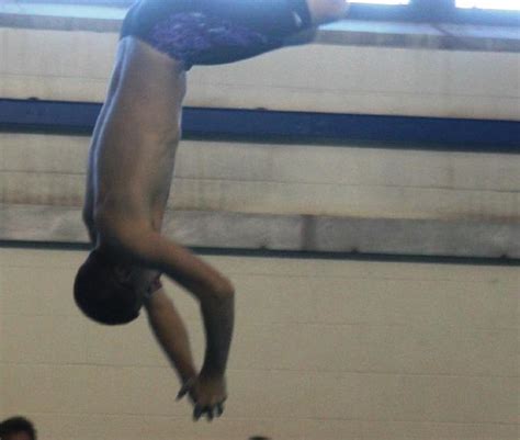 KHSAA Region 4 boys diving | USA TODAY High School Sports