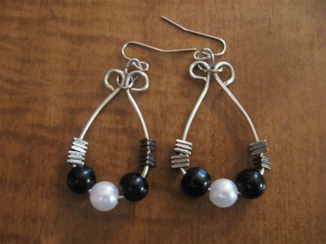 25+ Stylish Tutorials for Wire Wrapped Earrings | Guide Patterns