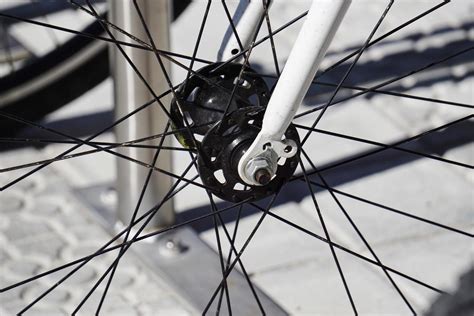 Close up of bicycle spoke wheels 2105272 Stock Photo at Vecteezy