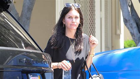 Courteney Cox Goes Without Makeup -- See the Pic!