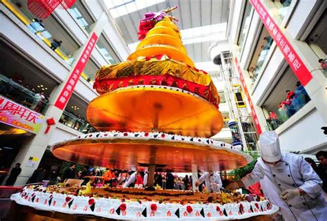 Tallest cake: China sets world record (Photos)