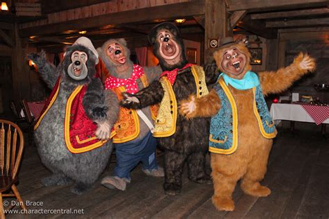 Meeting the Country Bears | Disneyland Park, Disneyland Pari… | Flickr