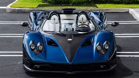 Download wallpaper Pagani, supercar, Zonda, front, Pagani Zonda HP Barchetta, section supercar ...