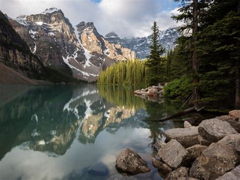 Moraine Lake Sunrise Shuttle