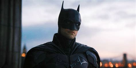 Robert Pattinson's Unique Batman Suit Broken Down By Costume Designers