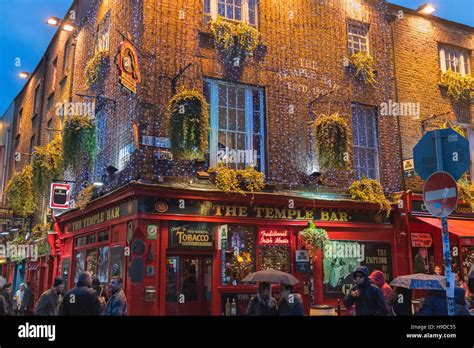 The Temple Bar pub Dublin Ireland Stock Photo - Alamy